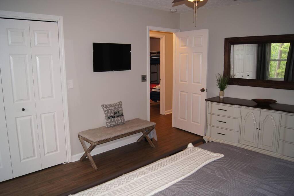 Less Than 3 Miles To Downtown With Firepit Ellijay Bagian luar foto
