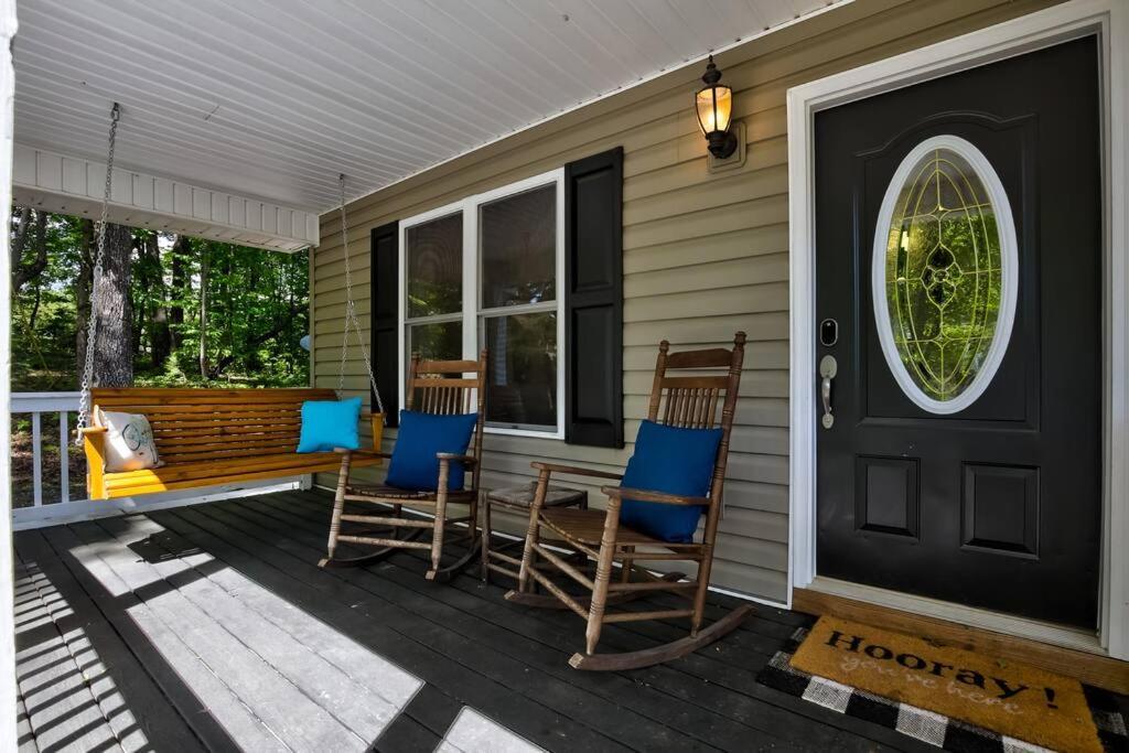 Less Than 3 Miles To Downtown With Firepit Ellijay Bagian luar foto