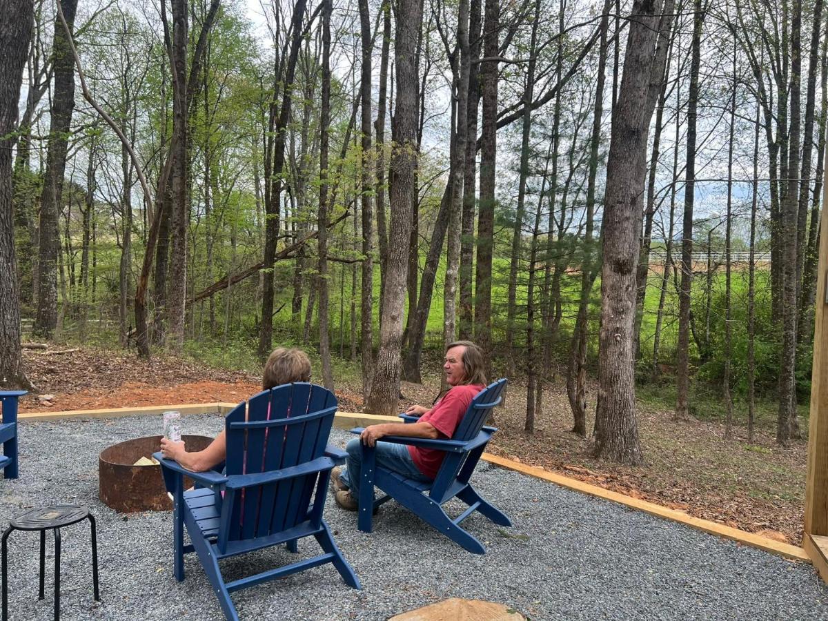Less Than 3 Miles To Downtown With Firepit Ellijay Bagian luar foto