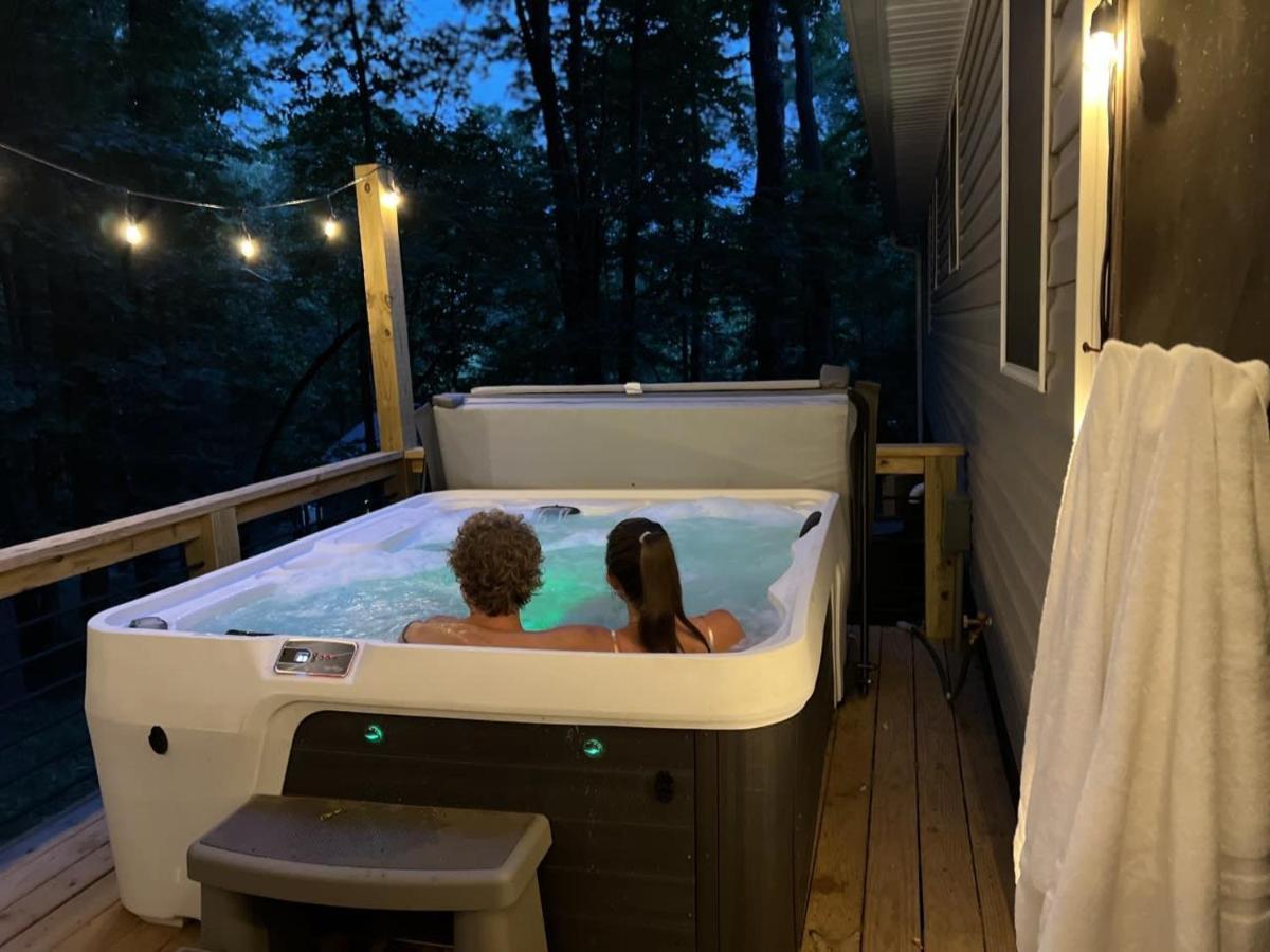 Less Than 3 Miles To Downtown With Firepit Ellijay Bagian luar foto