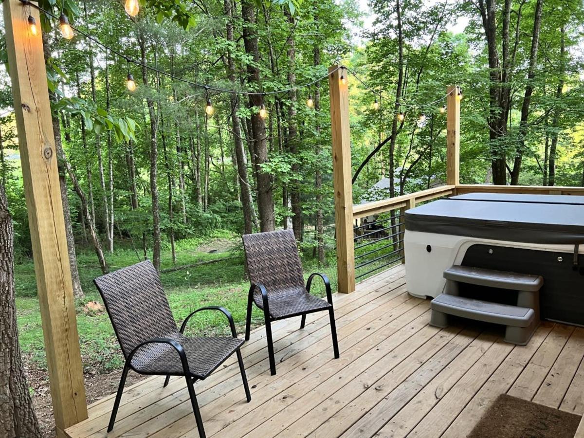 Less Than 3 Miles To Downtown With Firepit Ellijay Bagian luar foto
